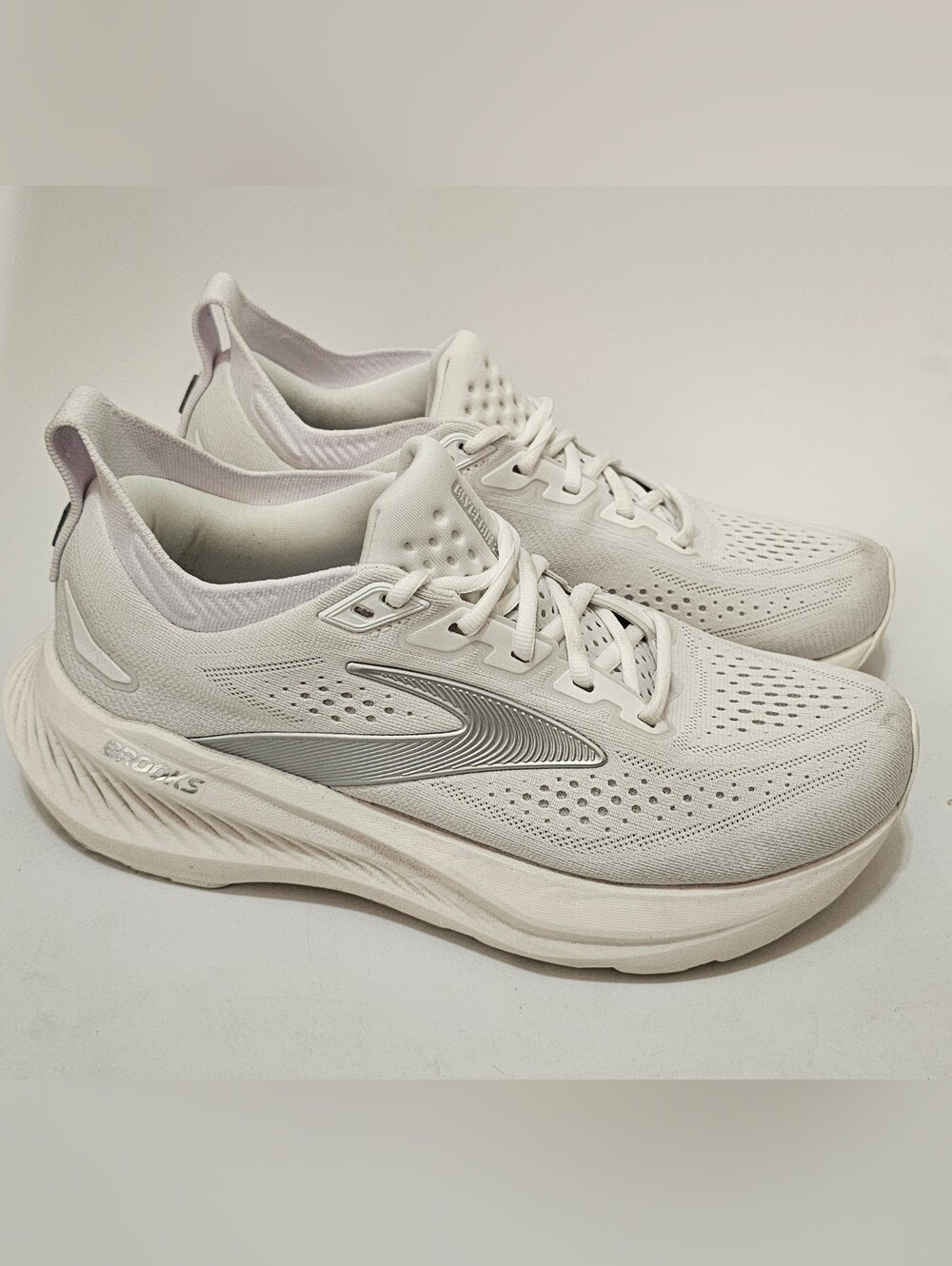 Women's Brooks Glycerin 23 size 8